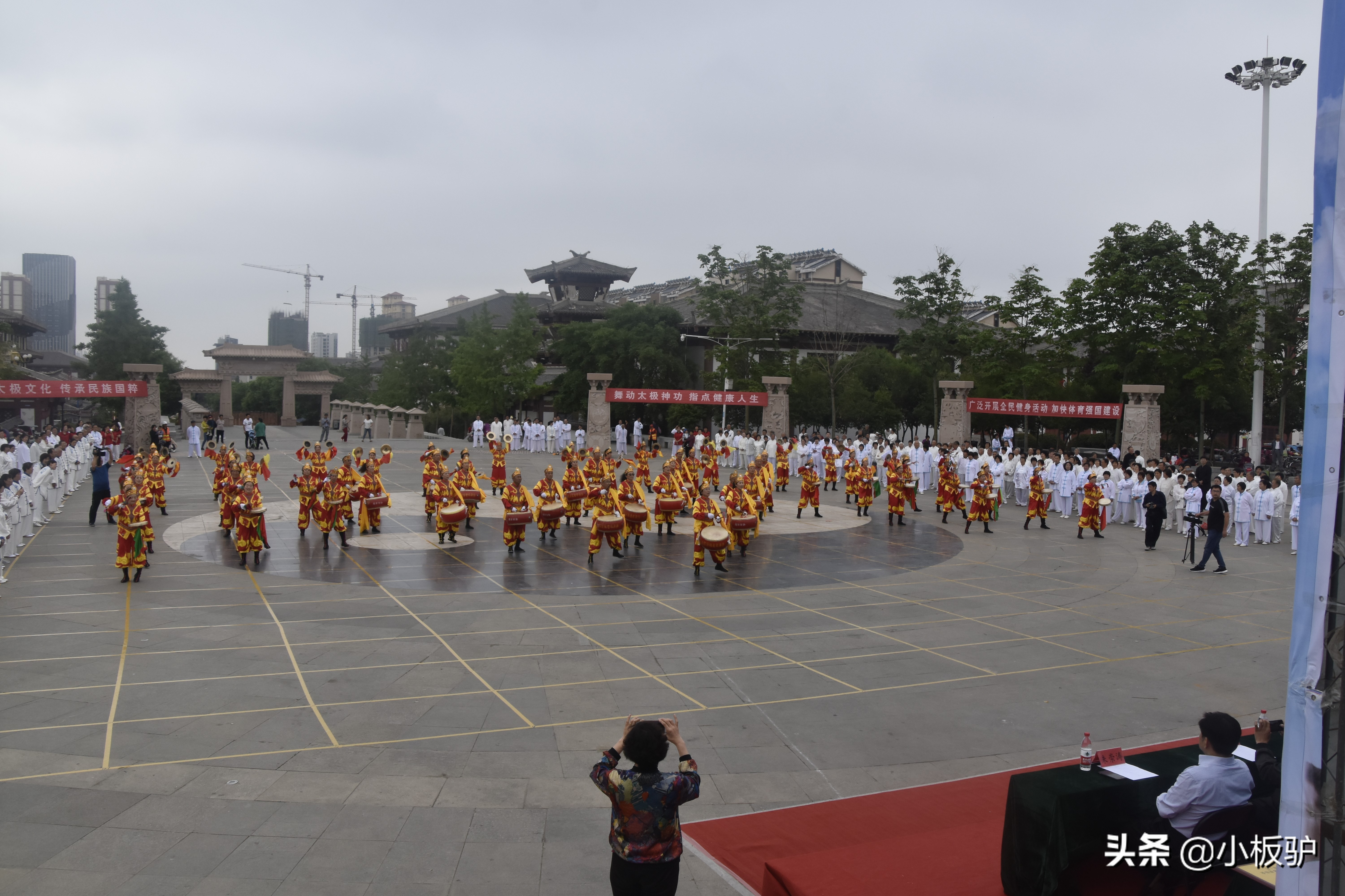 激情锣鼓表演,秧歌威风锣鼓表演完整版