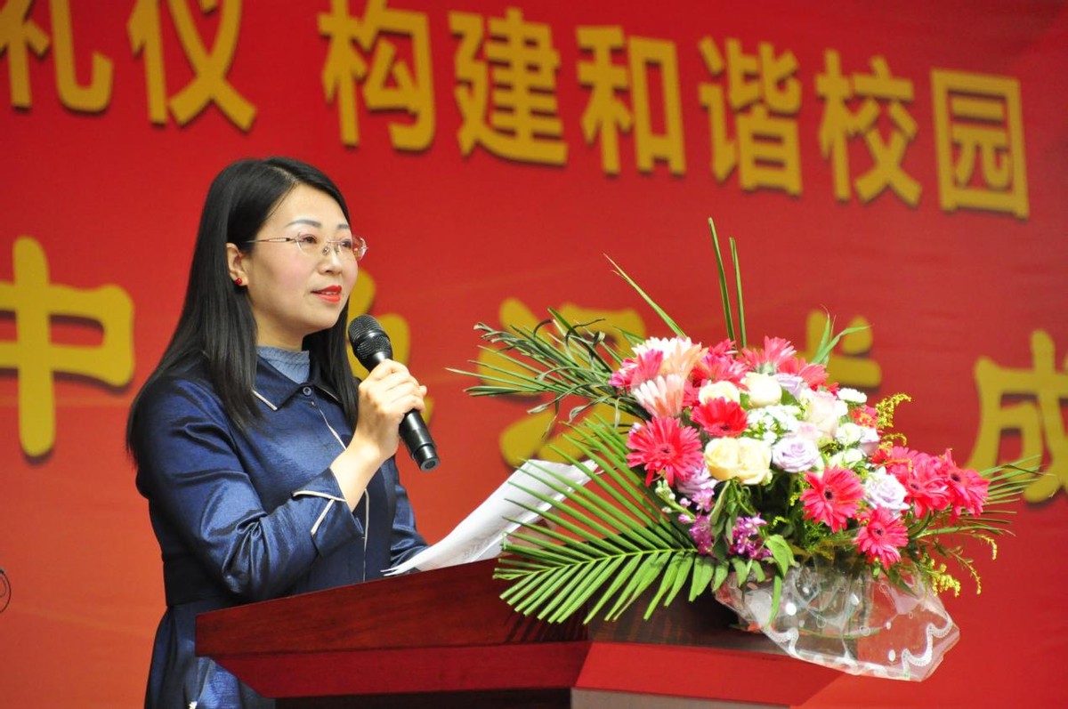 鲜衣怒马少年时不负韶华且行知——西安东仪中学汉式成人礼圆满举行