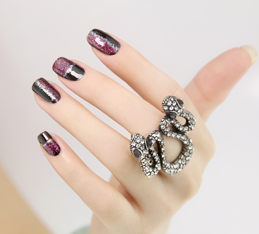 学美甲多久出师学费多少,美甲培训班学美甲要多久