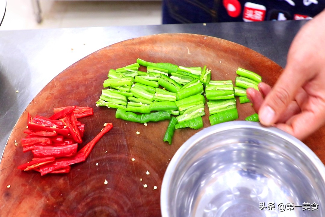 炒猪肉时最忌直接下锅,家常炒猪肉怎么炒才软烂