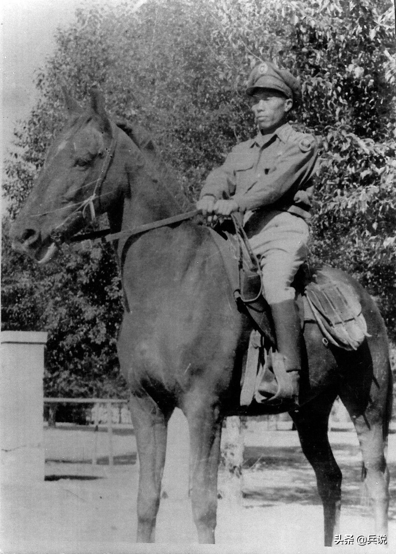 7000英军获救，英军下跪：万没想到，是中国*队军**救命