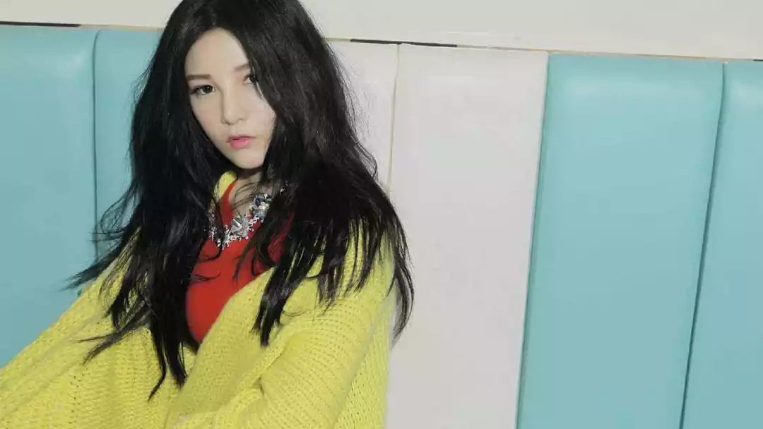 这个在平安夜离开的女生，她的故事，就是我无法道别的青春