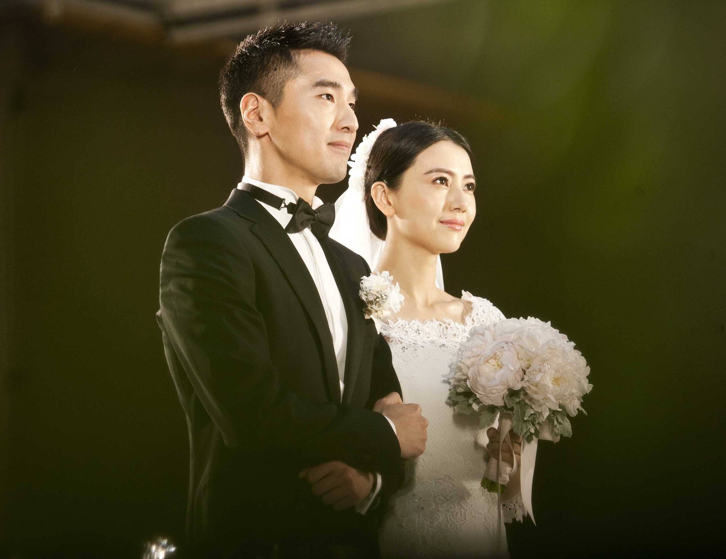 39岁高圆圆产后首次晒照,40岁高圆圆产后首次亮相