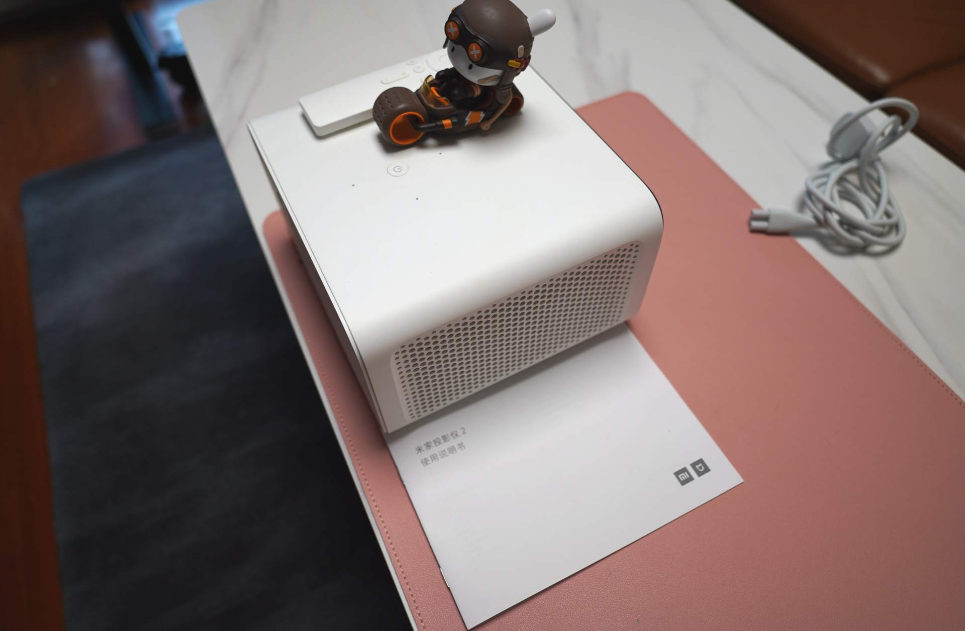 小客厅投影仪安装设计,客厅装个幕布不装投影仪