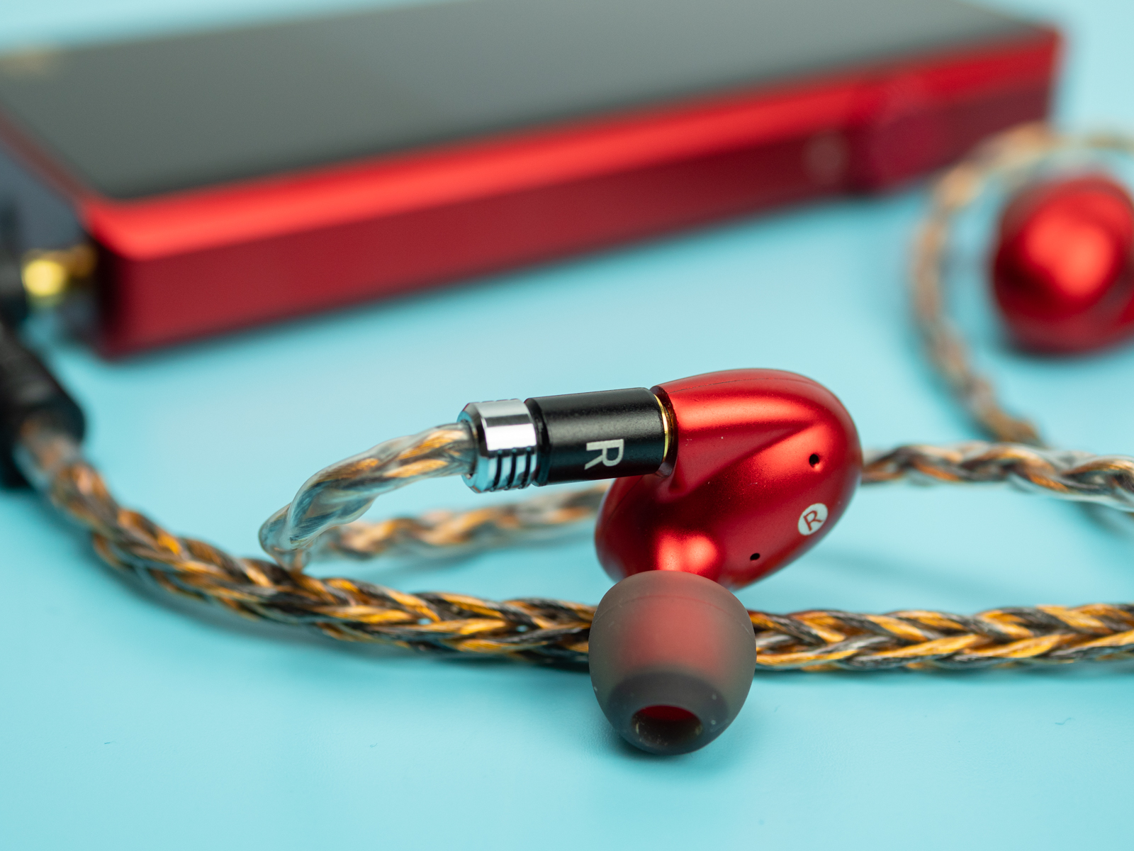 换换更好听,简评扬仕7N单晶铜MMCX耳机线