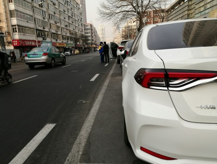 卡罗拉双擎1.8精英版真实油耗测试,1.8l丰田卡罗拉08年油耗多少