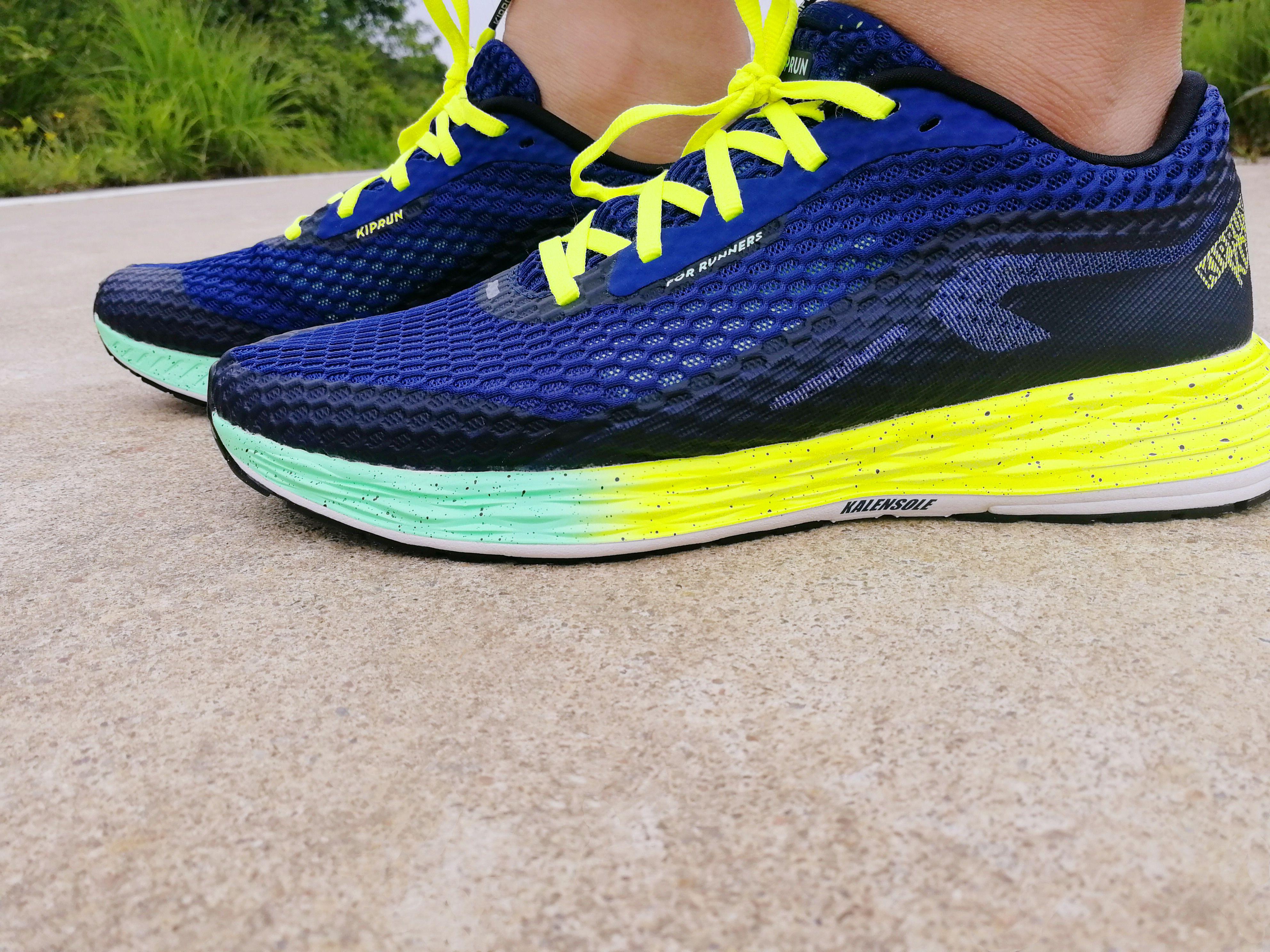 迪卡侬基础缓震跑鞋测评,迪卡侬kd800跑鞋测评