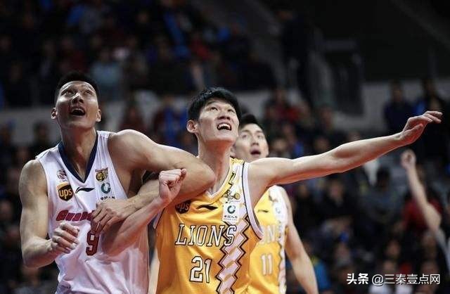 2011易建联从nba回归cba首秀,cba易建联算一哥吗