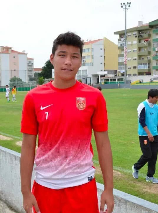 中国混血最多的4位明星,申花30岁混血后卫