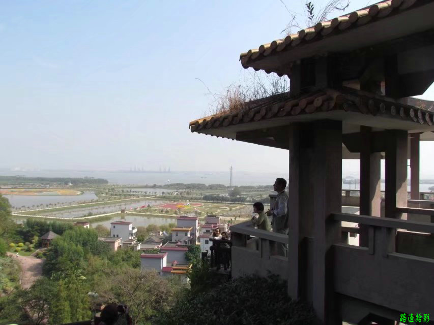 广州莲花山景点,岭南莲花山全景