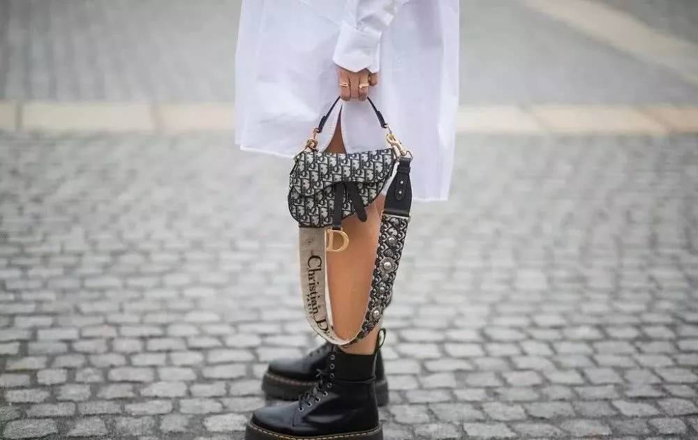 明星街拍包包香奈儿经典款,盘点街头出镜率最高的10款包包