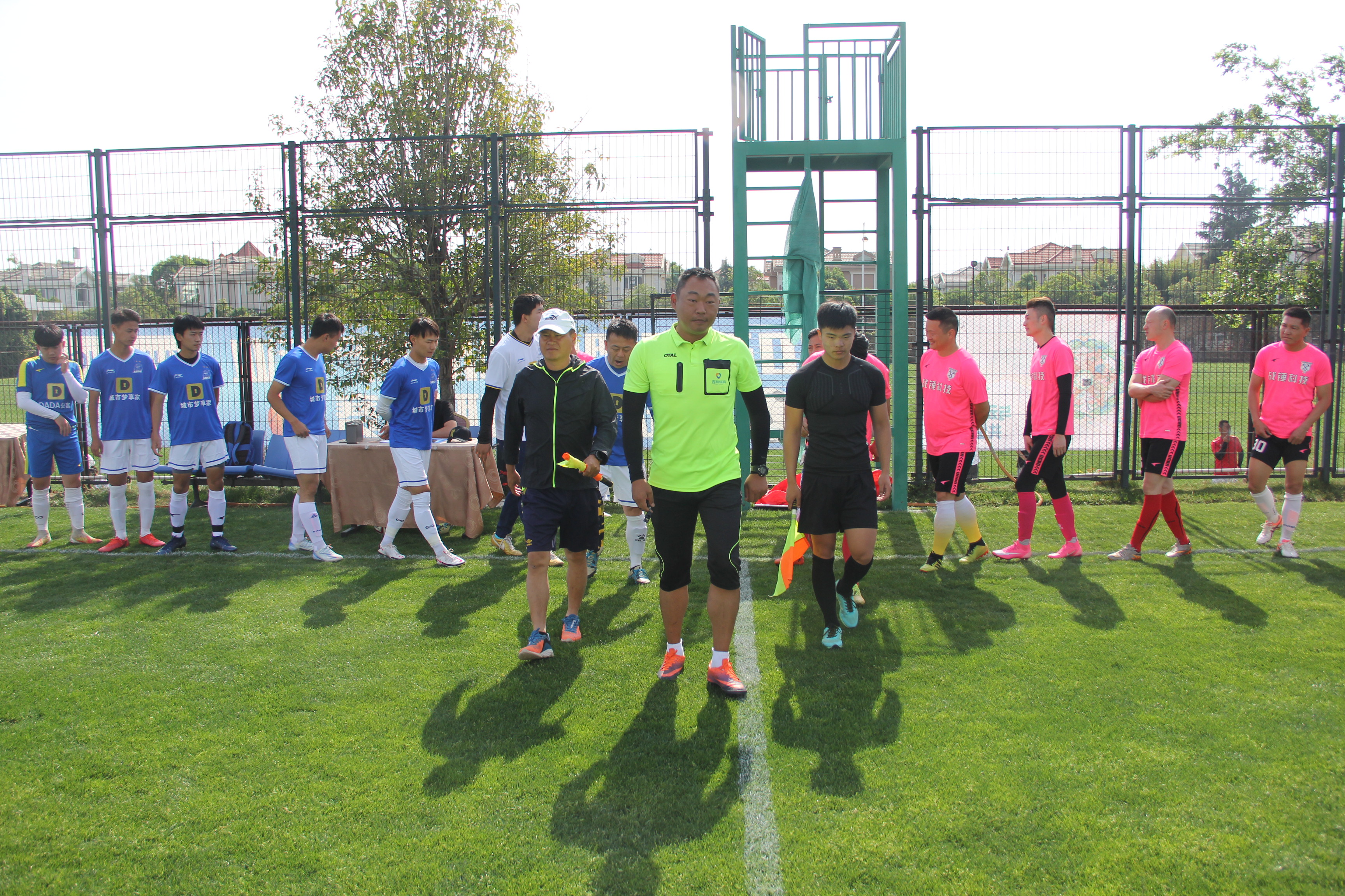 志航杯快乐周末足球赛：乐动五战全胜鑫宏鹰老当益壮