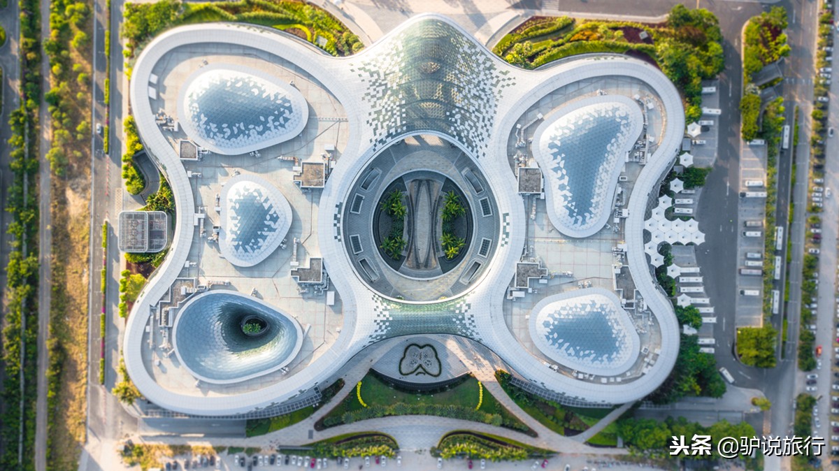 天房洲际与亚特兰蒂斯,天房洲际酒店和亚特兰蒂斯