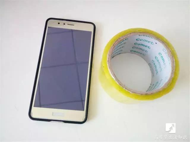 手机屏幕油腻解决方法,手机屏幕太油腻有指纹怎么办