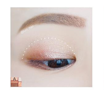 眼影教程新手画法,教画眼影适合什么眼影盘