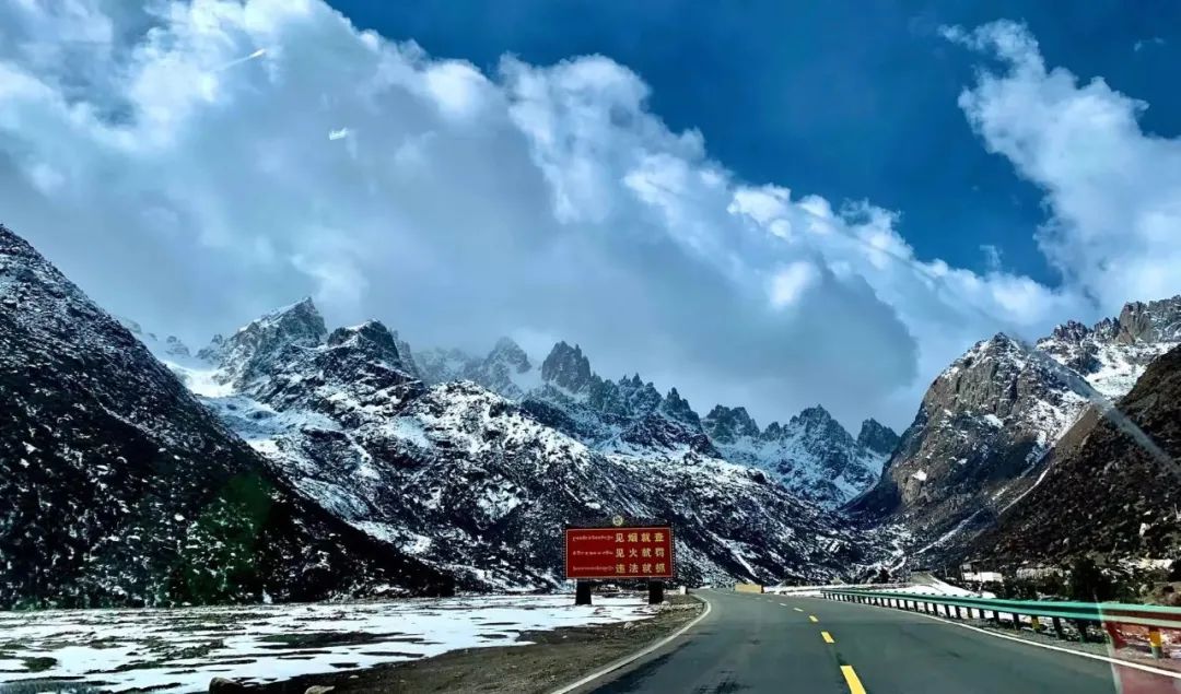 为啥用手机照相不好看,为什么手机拍照照片越来越不清晰