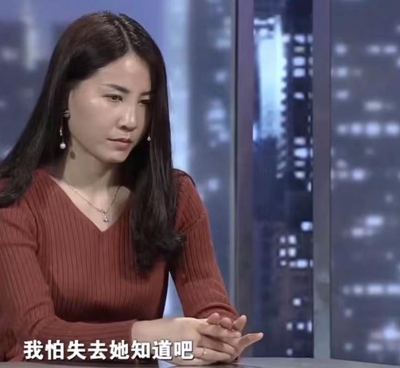 漂亮老婆爱上唱歌,老公用3个方法挽救婚姻,网友:男子情商高
