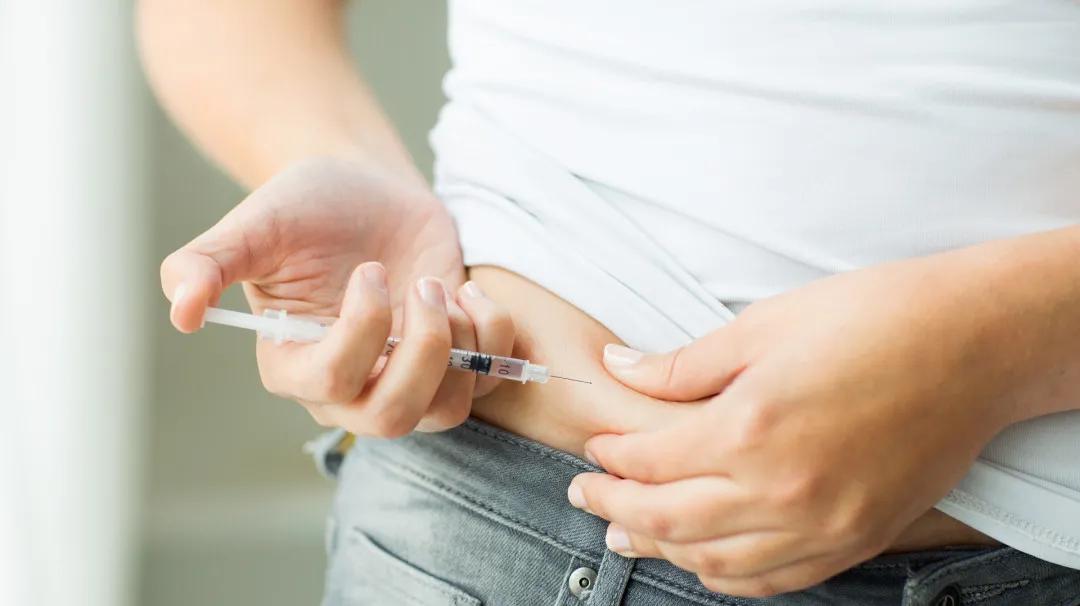 尿酮体高是消耗脂肪造成的吗,孕妇尿酮体1+是什么原因造成的