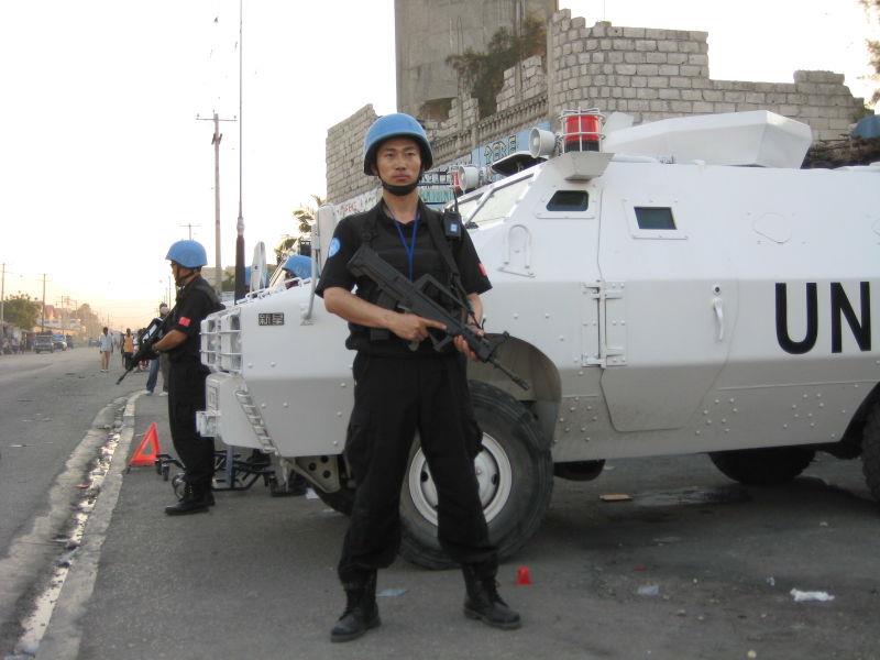 “战狼”团队张翔,联合国维和警察,勋章与荣誉交相辉映