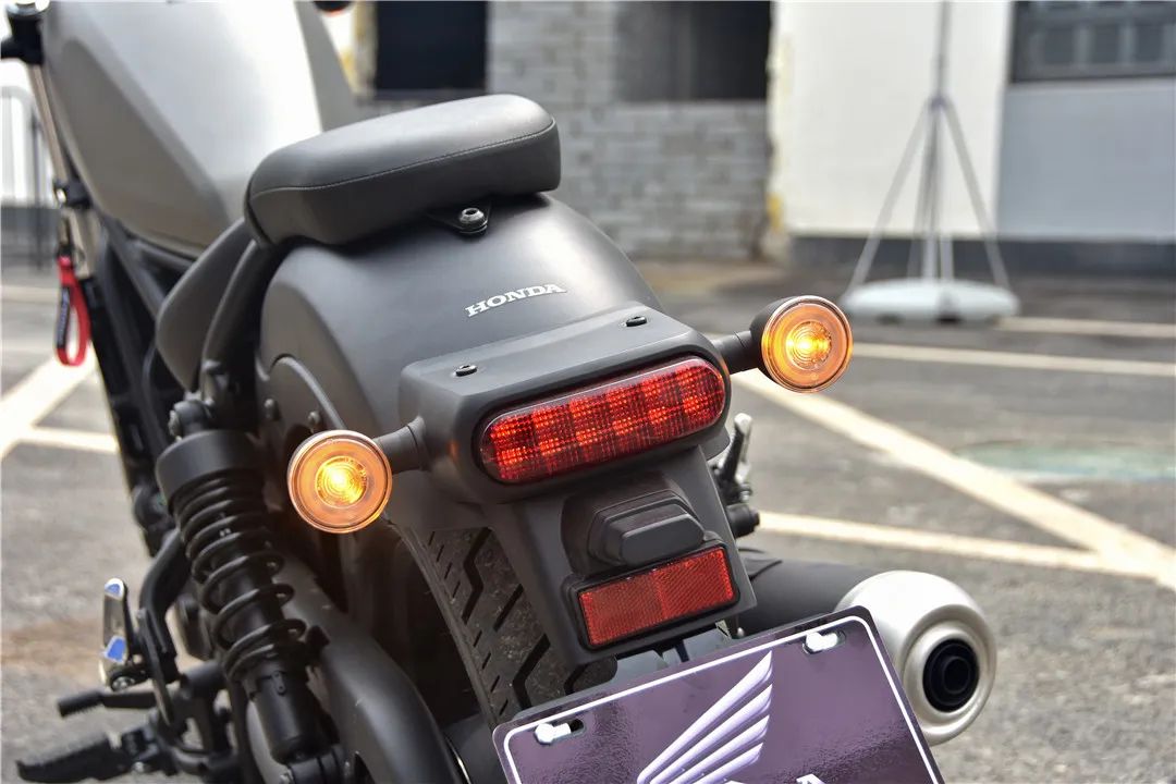 本田踏板车nss300和nss350,本田nss350和光阳s350哪个好