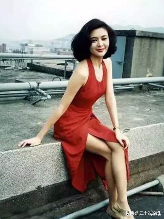 90年代香港女明星衣服,90年代香港女性穿着打扮