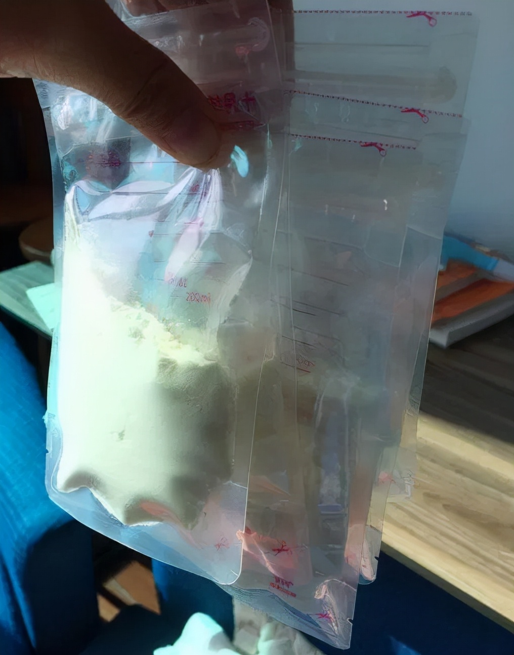 宝宝能喝凉的纯牛奶吗,喝凉奶对身体有害吗