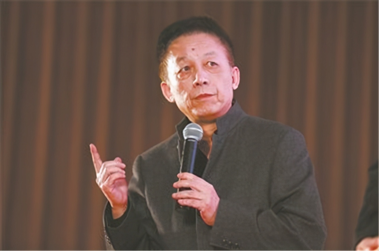 三国演义解读分析易中天,易中天对三国演义的看法