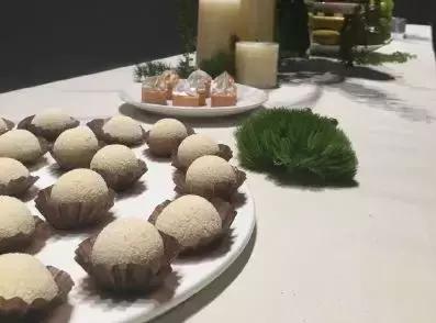 甜点可不仅是缀着亮片和蕾丝的少女派，而是带着仪式感的信物