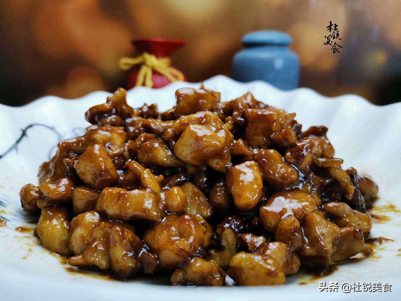 炒肉总粘锅？掌握这3个要点，普通铁锅可比不粘锅，实用实惠