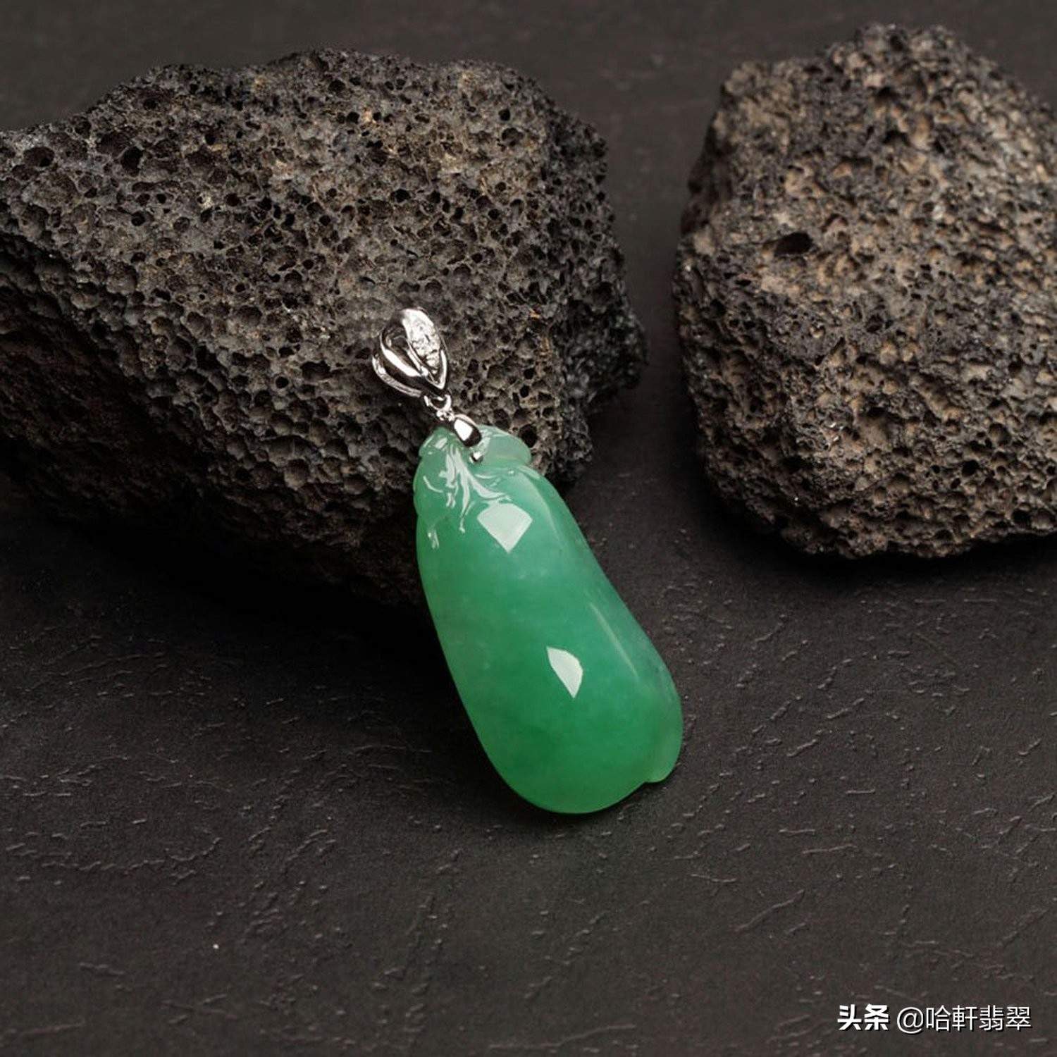 平平无奇的豆种翡翠，为何能让马云豪掷700万拍下？