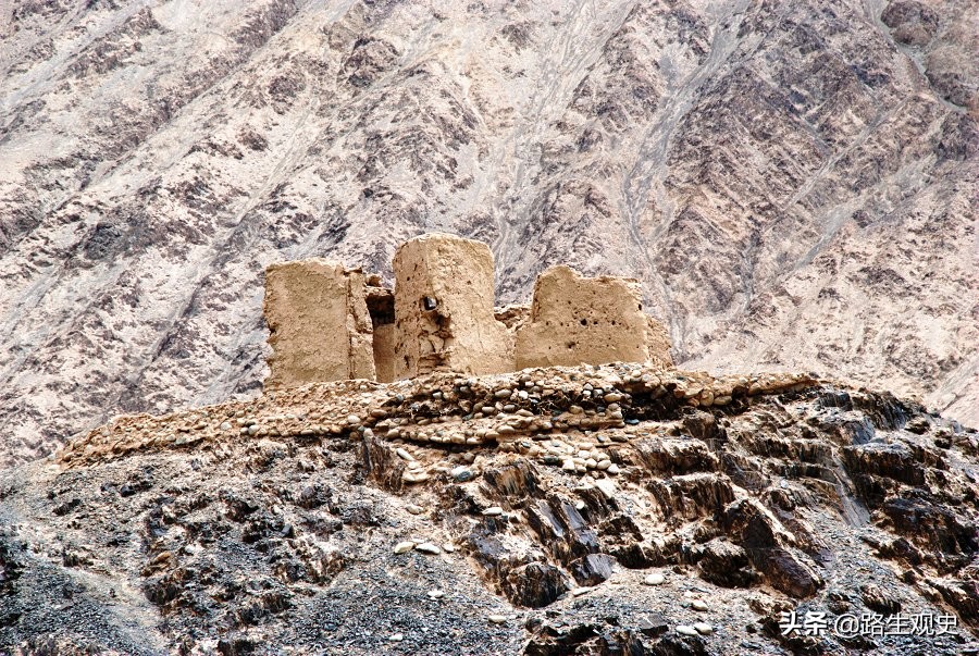 解放军牺牲爱人殉情,解放军牺牲士兵葬礼