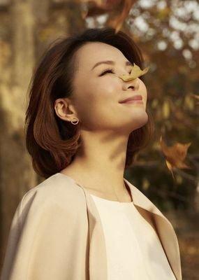 韩雪惊艳造型综艺,韩雪大波浪卷发