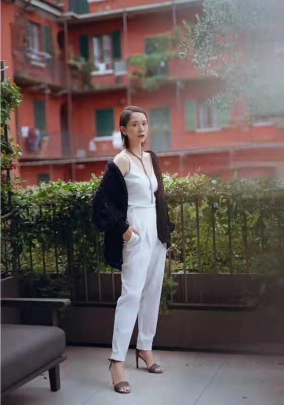 小黑裤已经过时了现在流行,冬季流行的小黑裤