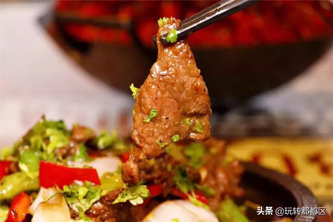 坐标蜀都万达！一口秒穿金庸世界的江湖菜！泼辣到肾上腺素狂飙