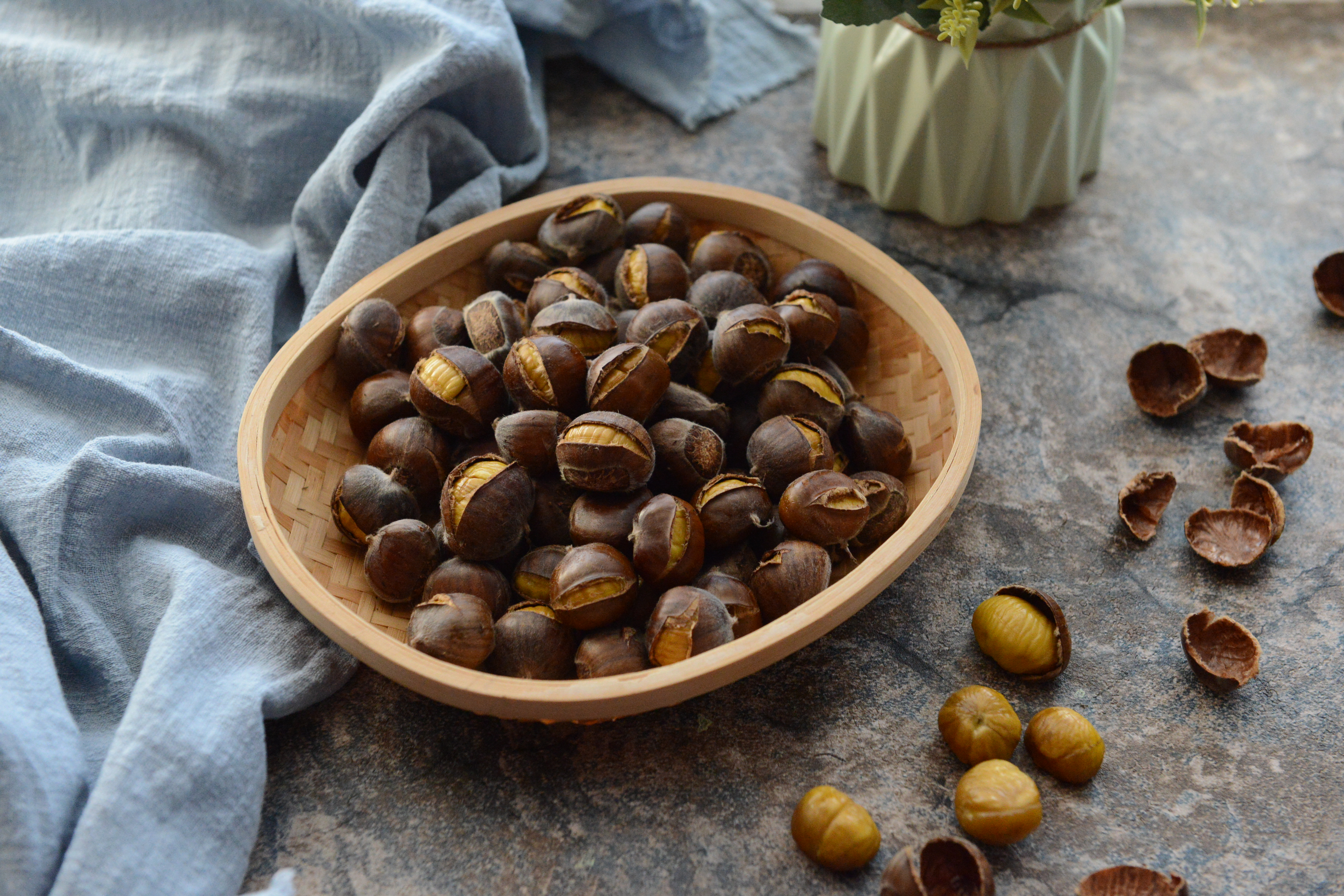 用水煮的栗子不好剥？烤板栗秘籍了解一下！