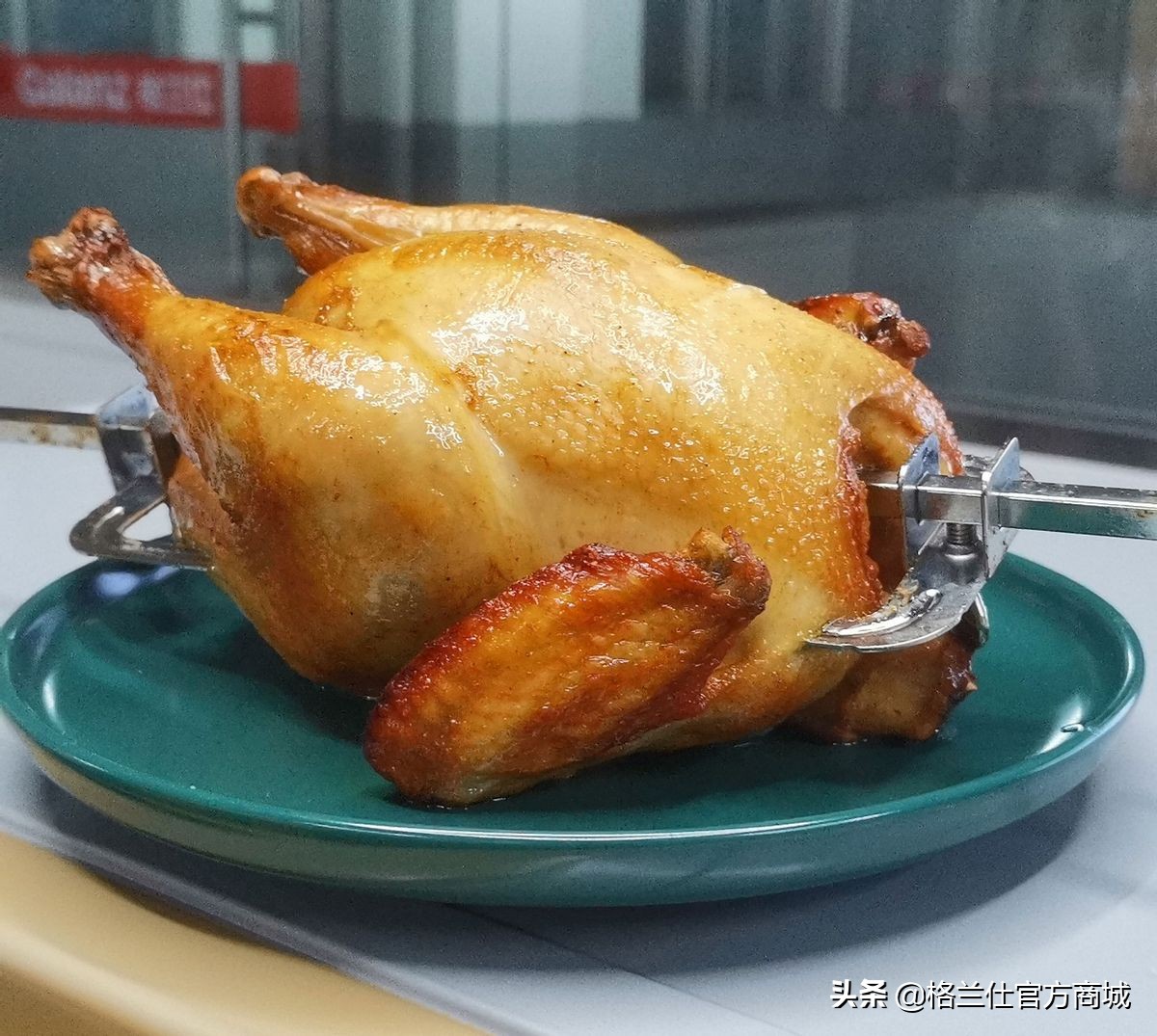 烤箱一定要凉了才能继续用吗,烤箱用一会儿就断电为什么