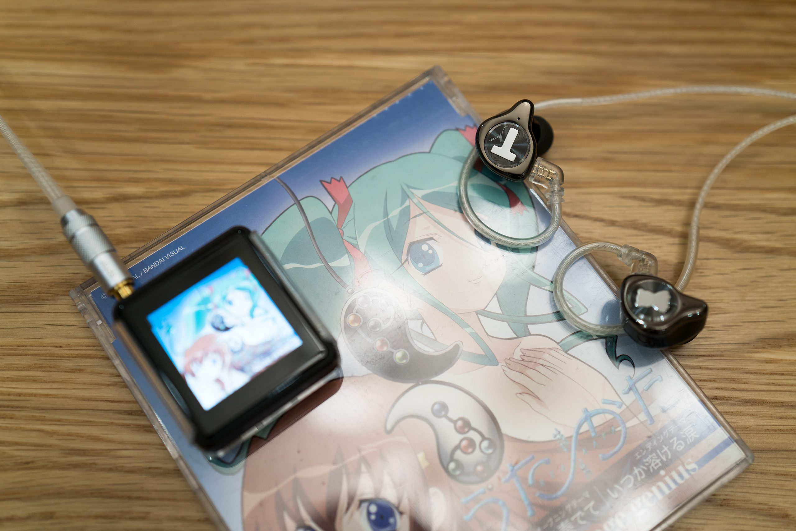 通透精致的平常心——TFZTXBEARMONICA动圈耳塞小评