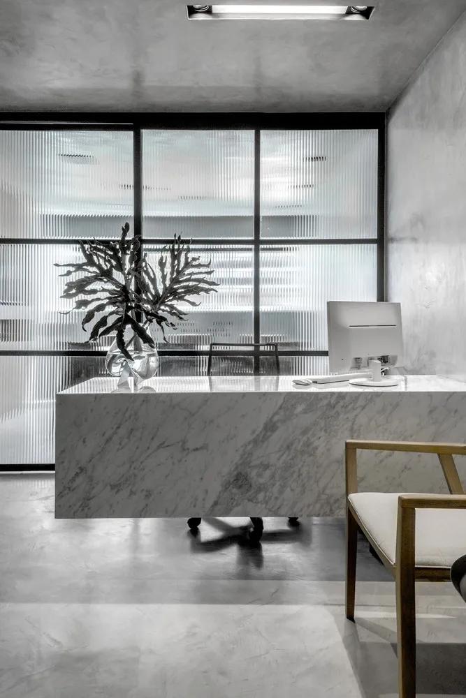 办公室装修32款极简前台,办公室装修前台背景墙怎么选