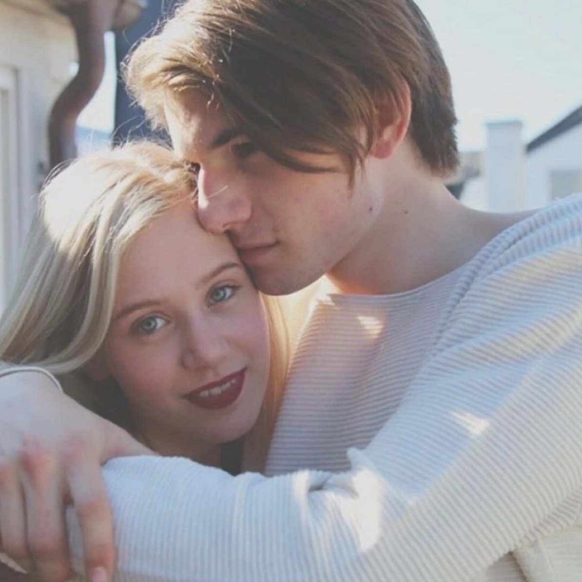 为什么要晒太阳?新研究:晒太阳能促进人体分泌*丸睾**素,增加性欲