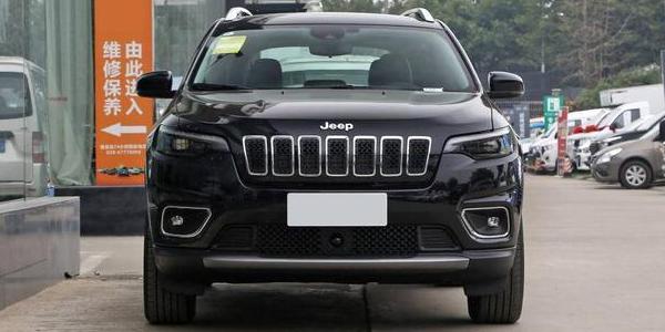 这款车2.0t带四驱百公里仅8.8秒,这才是良心b级车16万2.0t加8at