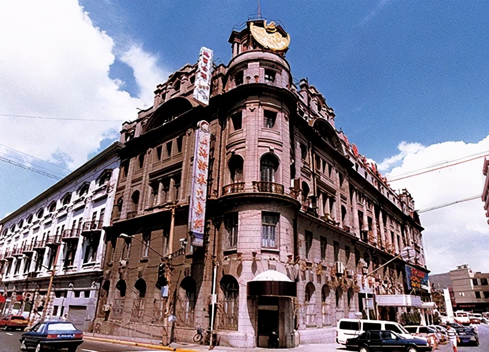 参观上海市外滩历史纪念馆,学党史参观公司史馆