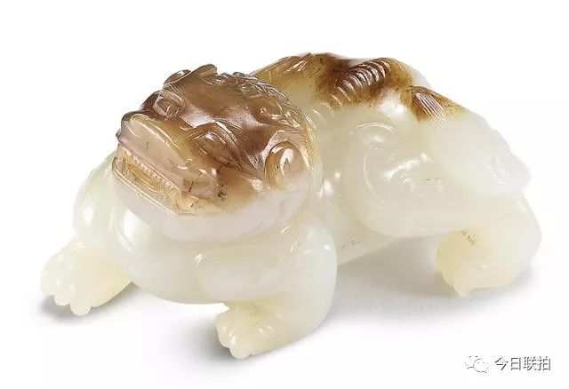 一只白玉小熊卖了670万，人家靠的是颜值！