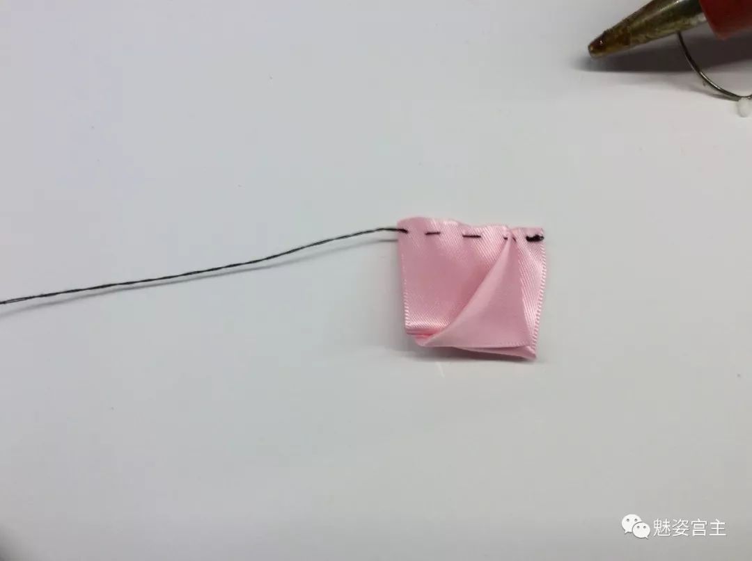 丝带做蝴蝶发夹图片,手工丝带花发夹制作