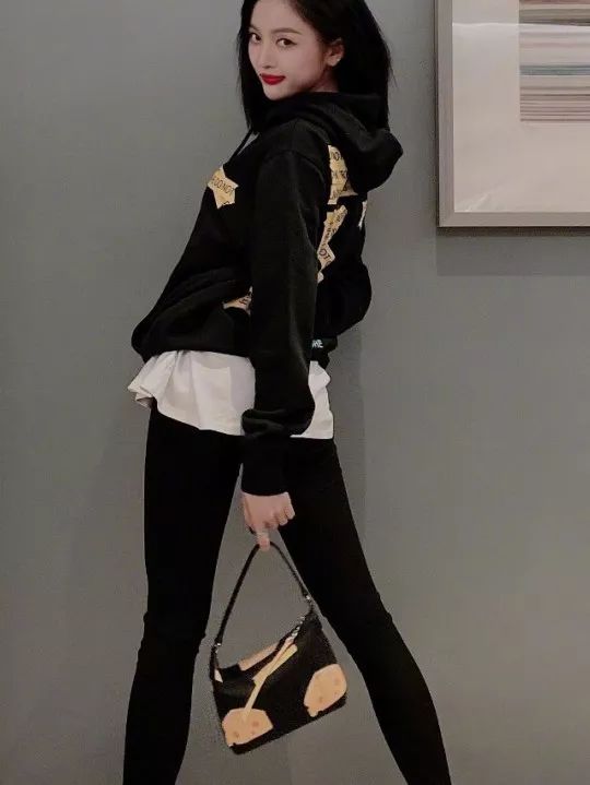 不到半天就火速售罄,不到1分钟就被抢购一空