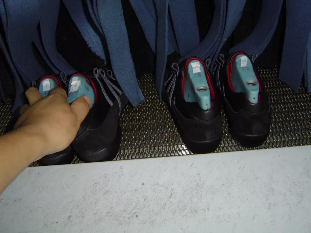 制鞋成型工艺流程,制鞋教学视频