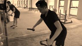 蛙泳慢动作分析,蛙泳费力的原因