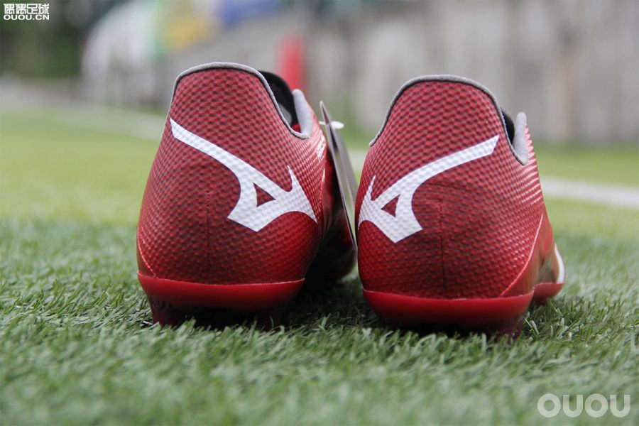 rebula足球鞋测评,日产足球鞋测评