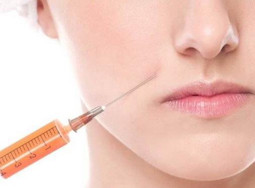 面部凹陷怎么改善不填充,面部凹陷不平的治理方法