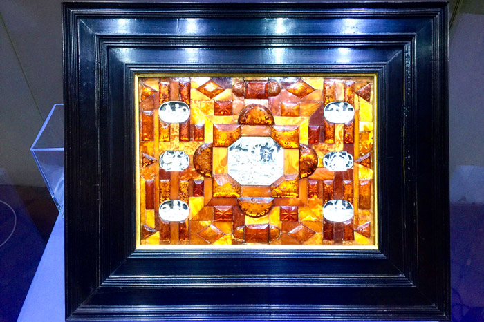 波兰格单斯克琥珀展,波兰琥珀