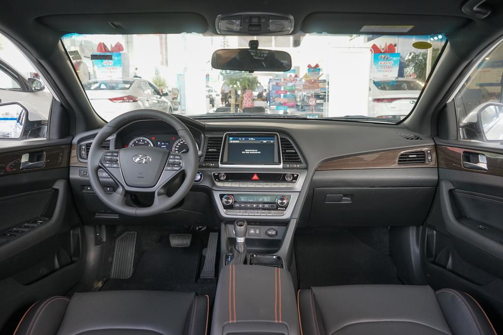 索纳塔高级感,索纳塔九舒适性